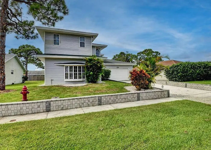 5 Bedroom Mansion With Pool And Non-Heated Jacuzzi Games In Boynton Beach