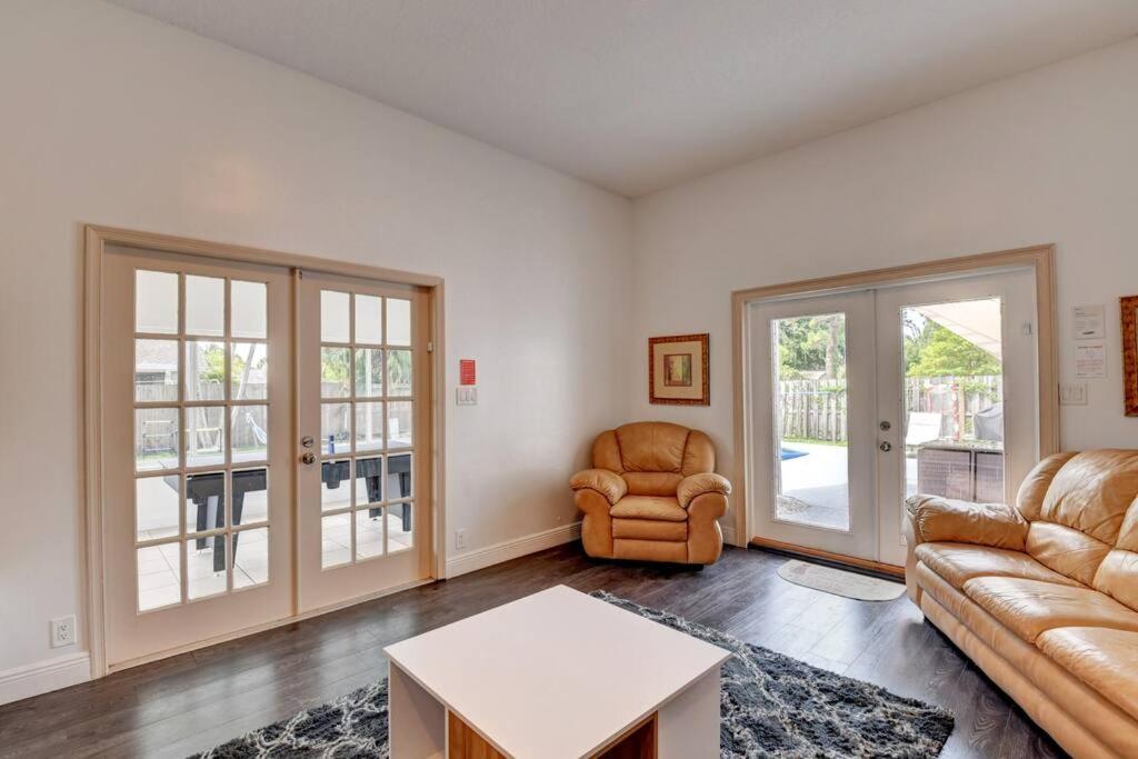 Holiday home 5 Bedroom Mansion With Pool And Non-heated Jacuzzi Games In Boynton Boynton Beach